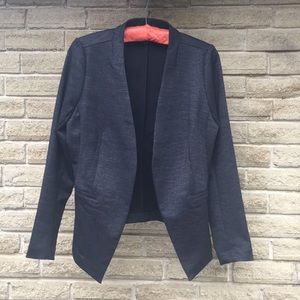 APT. 9 Blazer